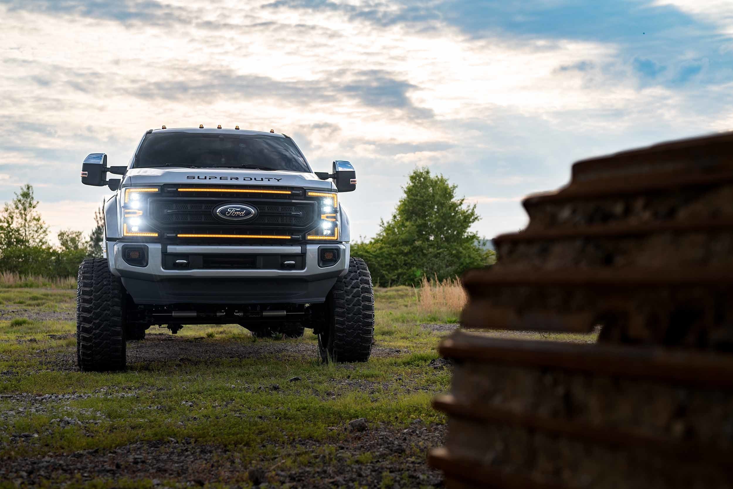 Morimoto XBG LED Grille Ford Super Duty 2020-2022 - Black with Amber DRL